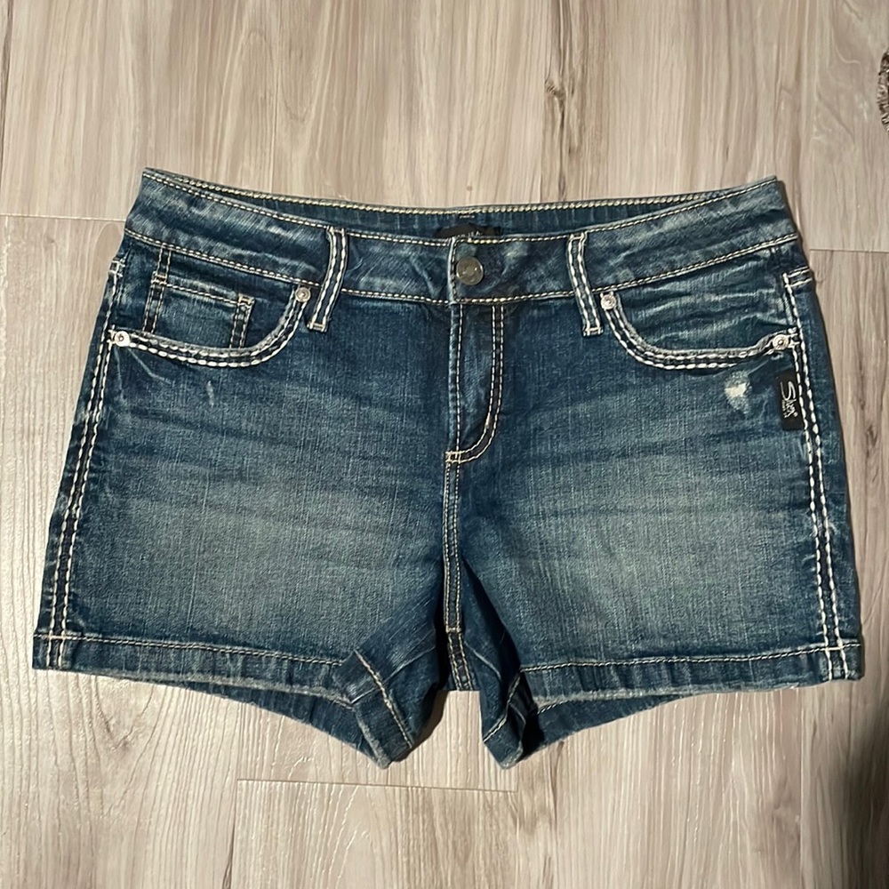 Silver Jeans Co. Denim Shorts (Elyse Curvy) 28